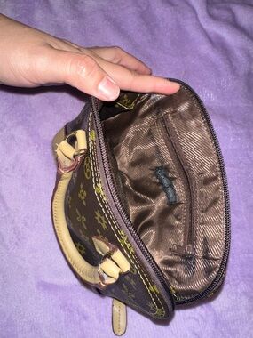 Designer-Style Small Top-Handle Women’s Bag in Brown